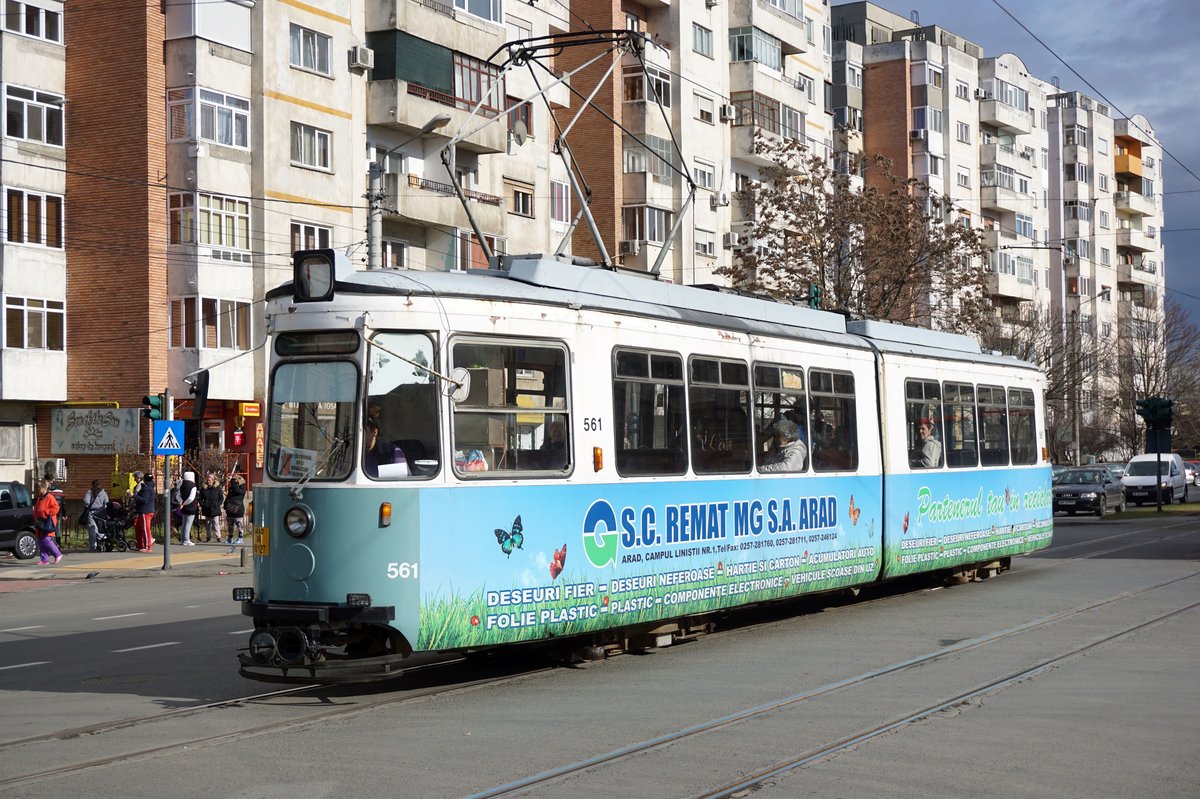 Rumänien / Straßenbahn (Tram) Arad: Maschinenfabrik Esslingen GT4 - Wagen 561 (ehemals Stuttgart) der Compania de Transport Public SA Arad (CTP Arad SA), aufgenommen im März 2017 im Stadtgebiet von Arad.