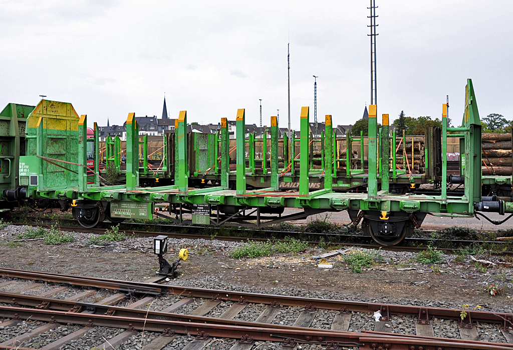 Rungenwagen f�r Holztransport am Bf Euskirchen - 09.10.2013