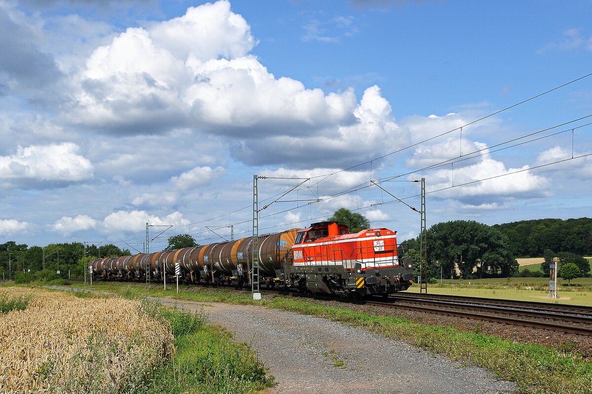 RVM 55 (4185 025) mit Kesselwagenzug Barenburg - Lingen-Holthausen (Vehrte, 02.08.2021).