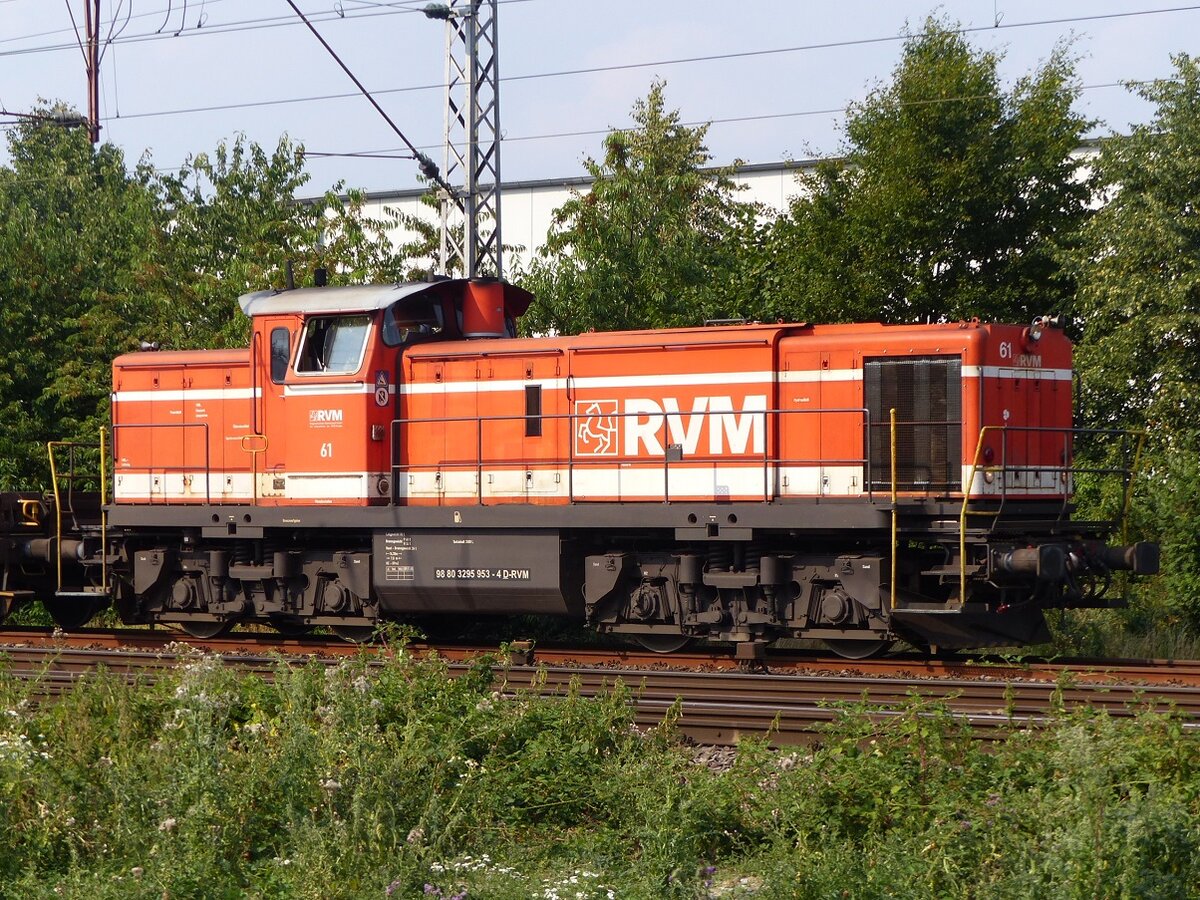 RVM 61 mit Leerzug auf dem Weg nach Spelle (über Rheine) in Salzbergen, 20.07.18