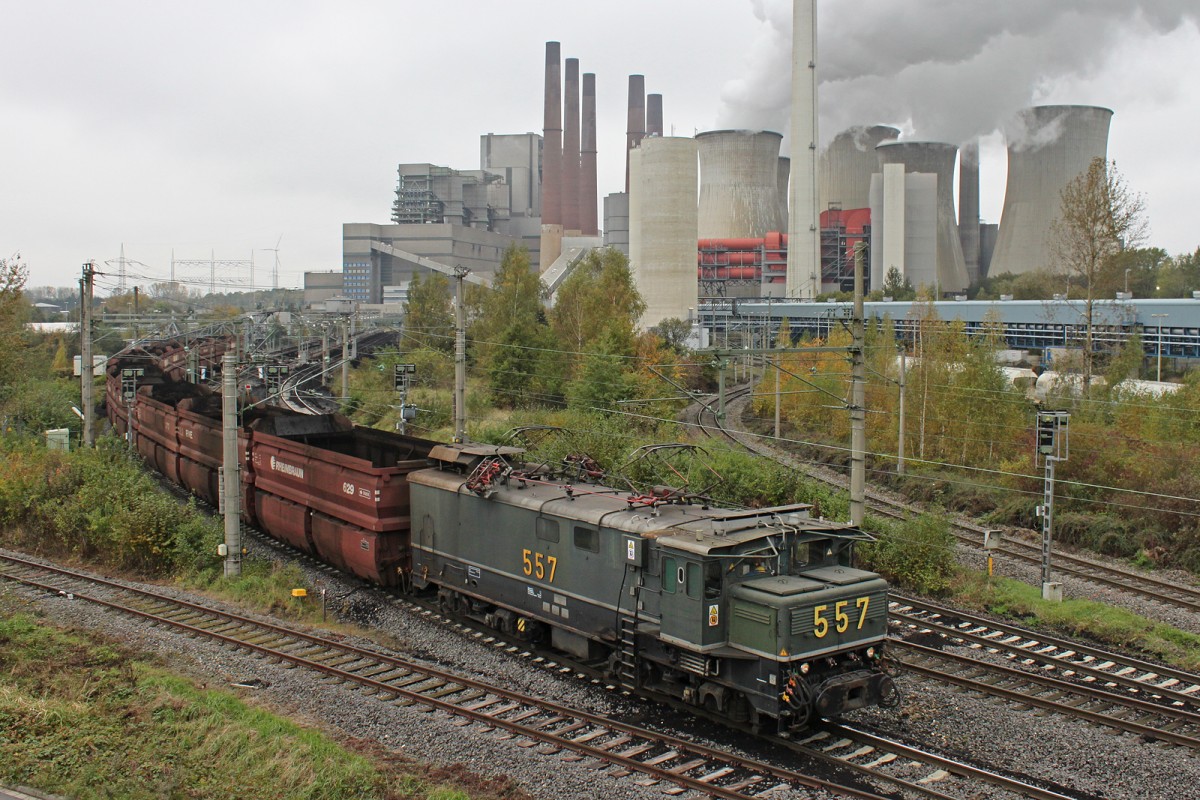 RWE 557 am 25.10.14 am Kraftwerk Neurath.