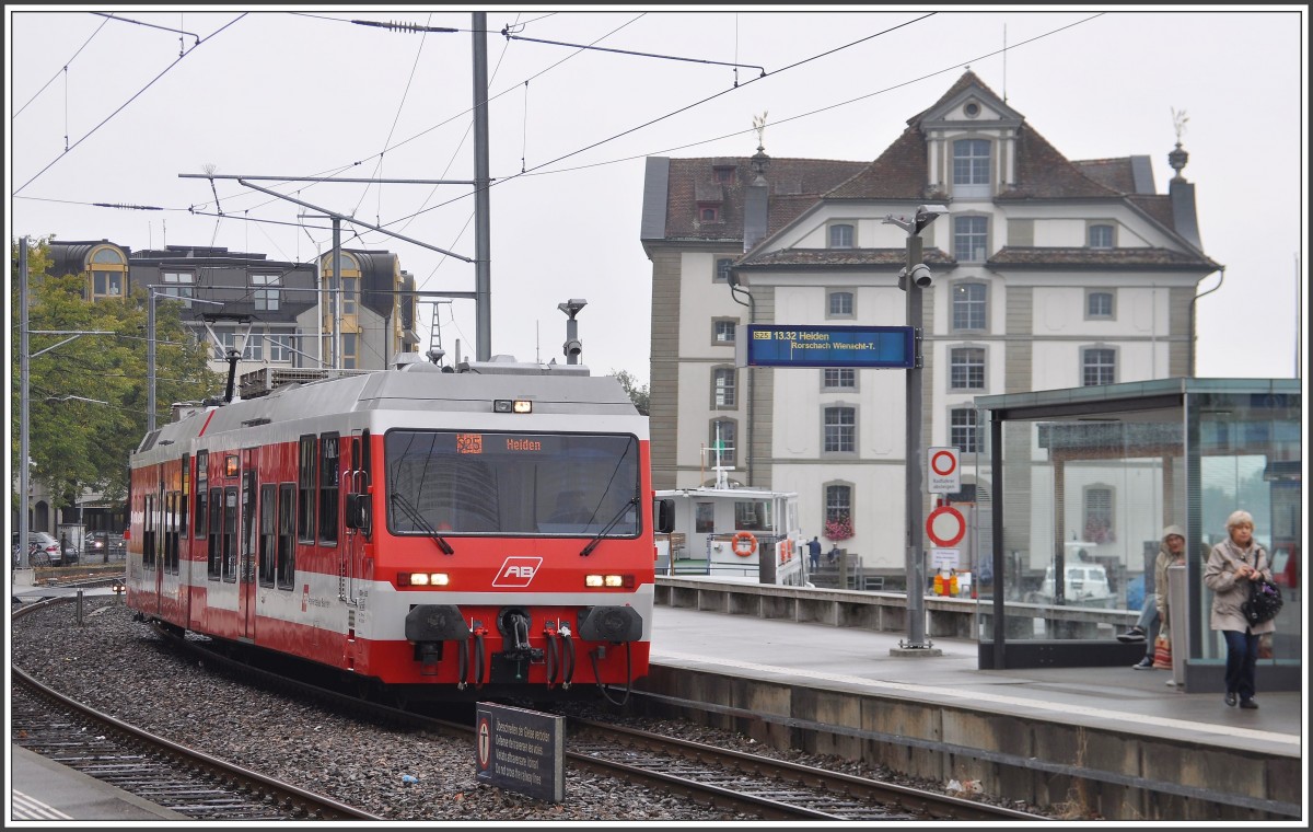 S 25 mit BDeh 3/6 25 nach Heiden in Roschach Hafen. (03.09.2015)