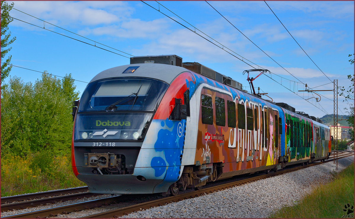 S 312-118 fhrt durch Maribor-Tabor Richtung Dobova. /20.9.2013