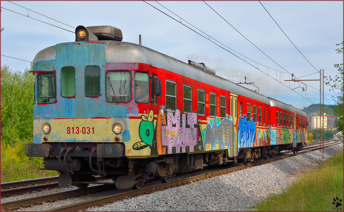 S 813-031 fhrt durch Maribor-Tabor Richtung Pragersko. /12.9.2013