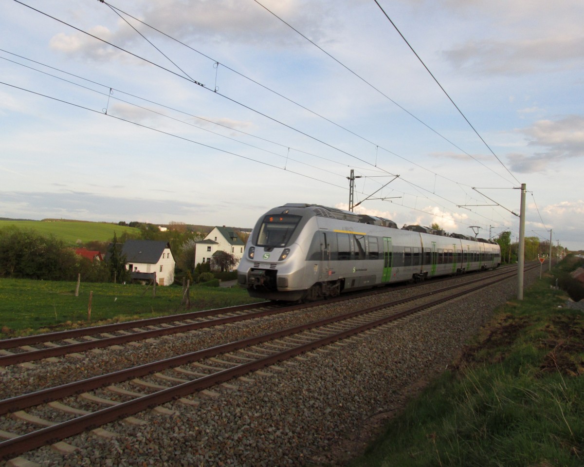 S-Bahn Mitteldeutschlandmit 442  bei Langhessen/Werdau auf dem Weg nach Leipzig. Aufgenommen am 26.04.2015
