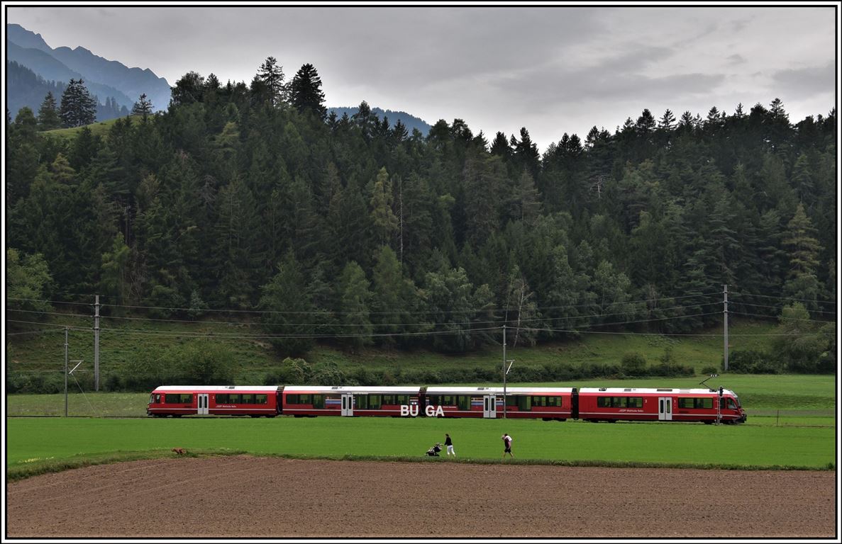 S1 1515 mit ABe 4/16 3105 nach Rhäzüns bei Bonaduz. (29.08.2019)