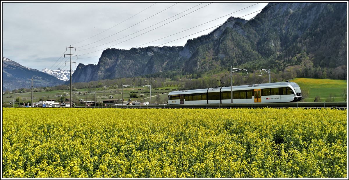 S12  12243 mit Thurbo-GTW 721-6 nach Chur bei Untervaz-Trimmis. (16.04.2020)