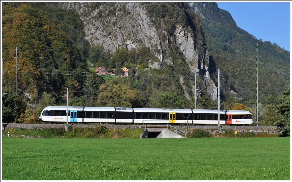 S12 24234 zwischen Landquart und Maienfeld. (09.10.2014)