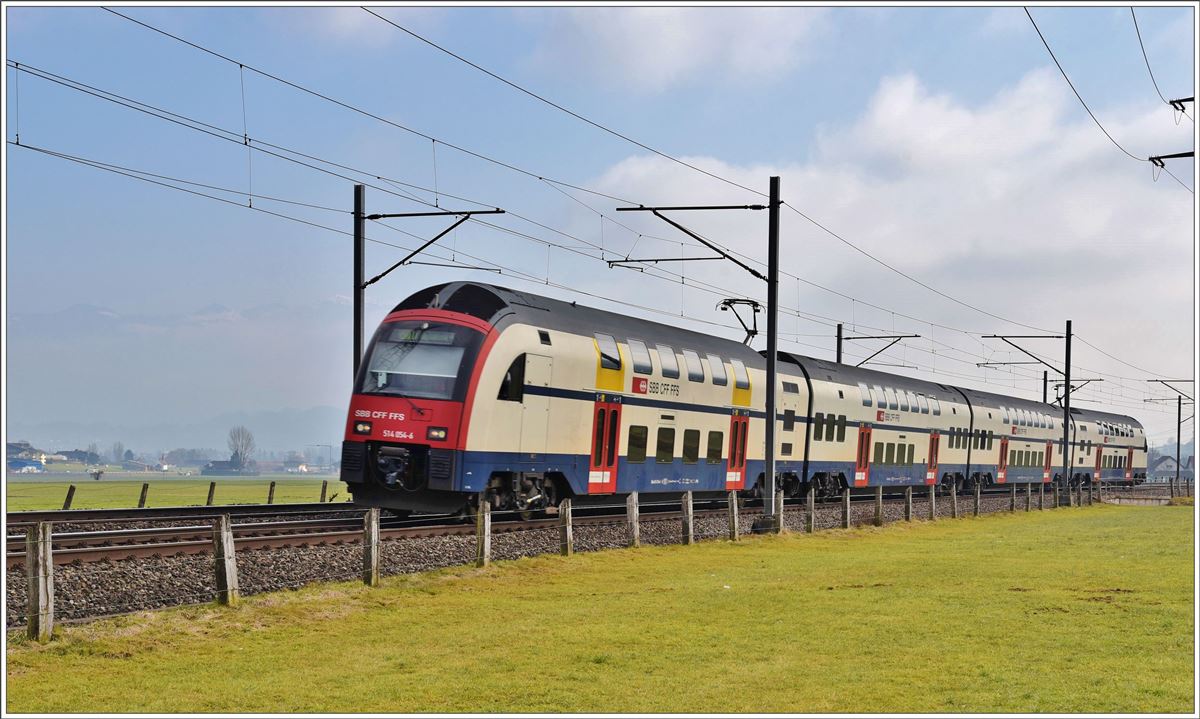 S2 514 056-6 zwischen Schübelbach-Buttikon und Siebnen-Wangen. (13.02.2017)