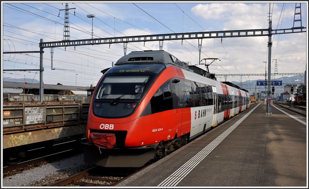 S3 5764 4024.024-4 nach Bregenz verlässt St.Margrethen. (24.03.2015)