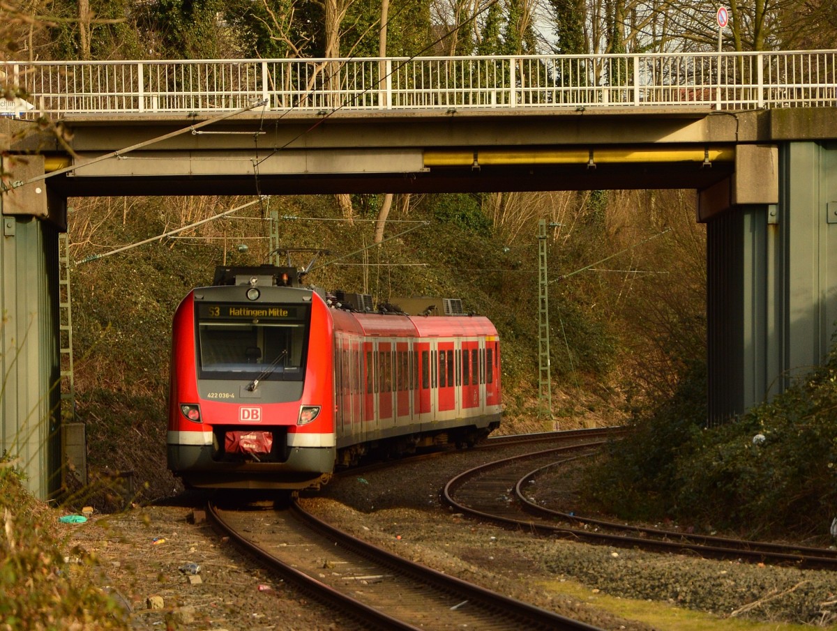 S3 alias 422 036-4 auf dem Weg von Hattingen Ruhr nach Hattingen Mitte am Sonntag den 8.3.2015