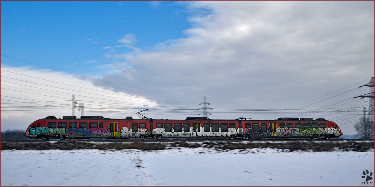 SŽ 312-? fährt durch Bohova Richtung Maribor HBF. /8.1.2016