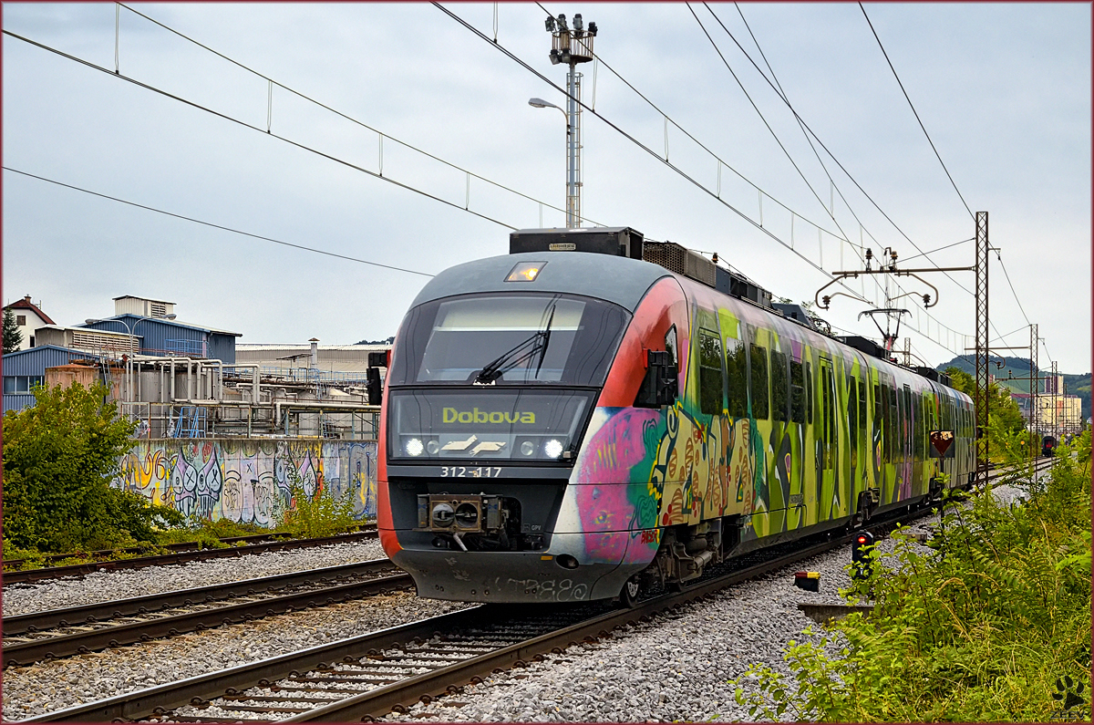 SŽ 312-117 fährt durch Maribor-Tabor Richtung Dobova. /7.9.2016