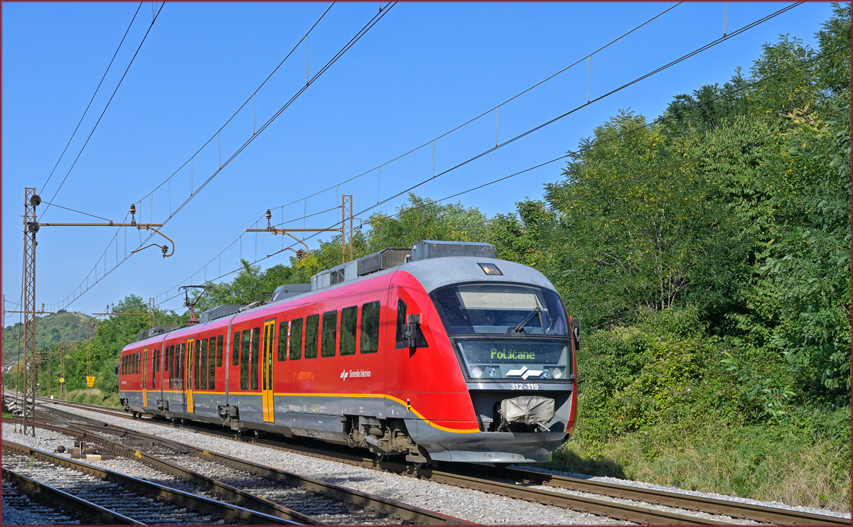 SŽ 312-119 fährt durch Maribor-Tabor Richtung Poljčane. /8.9.2021