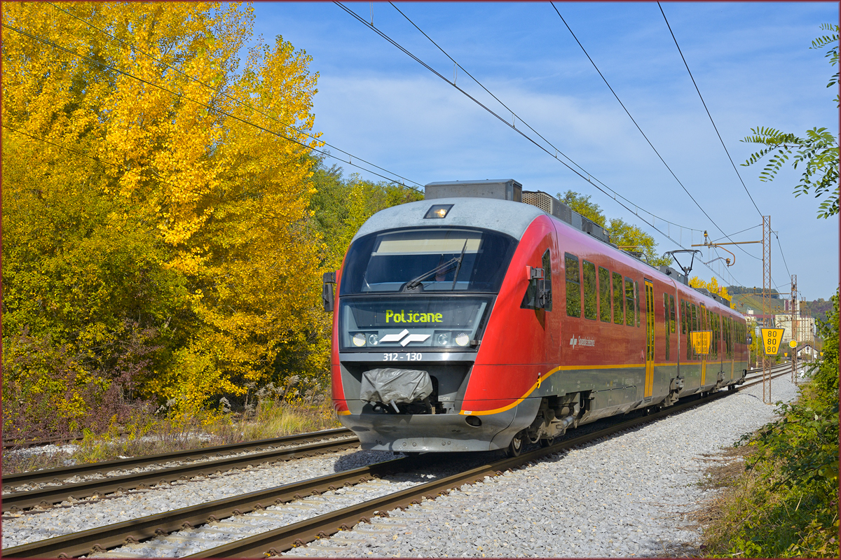 SŽ 312-130 fährt durch Maribor-Tabor Richtung Poljčane. /21.10.2020