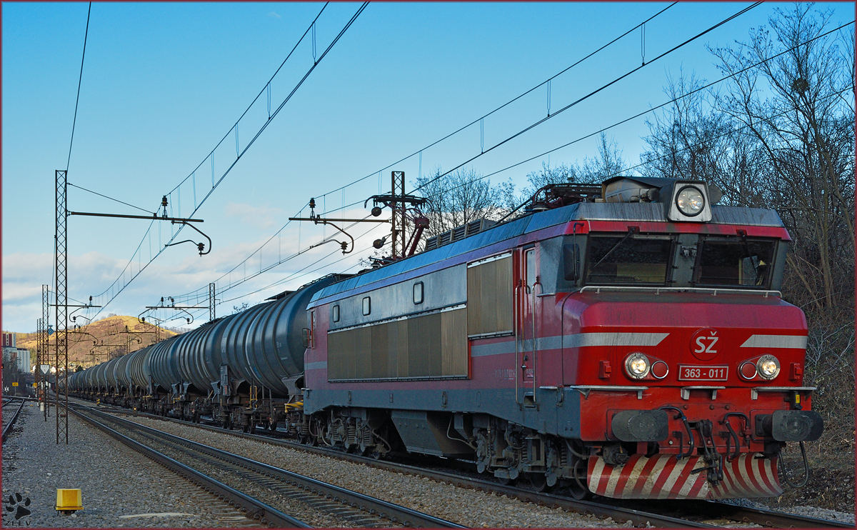 SŽ 363-011 zieht Güterzug durch Maribor-Tabor Richtung Tezno VBF. /5.2.2016