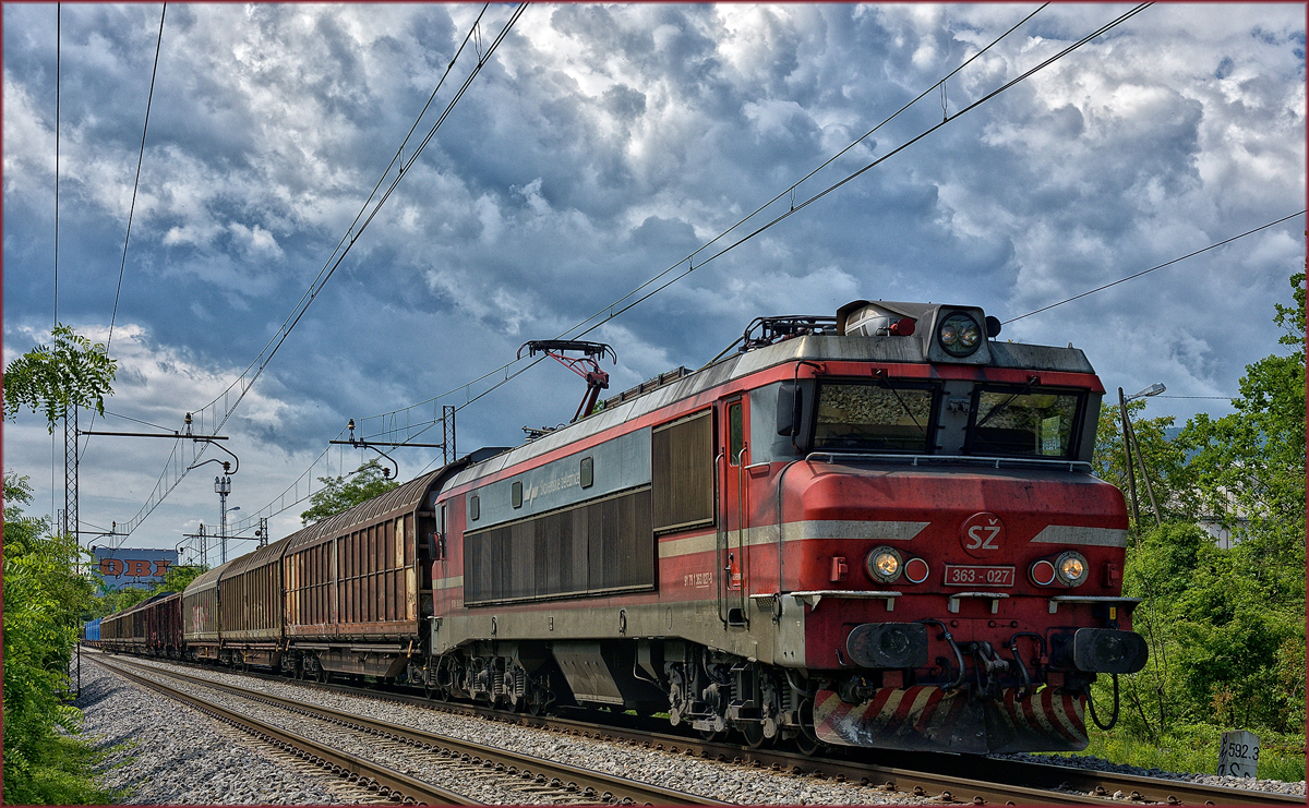 SŽ 363-027 zieht Güterzug durch Maribor-Tabor Richtung Norden. /18.5.2018
