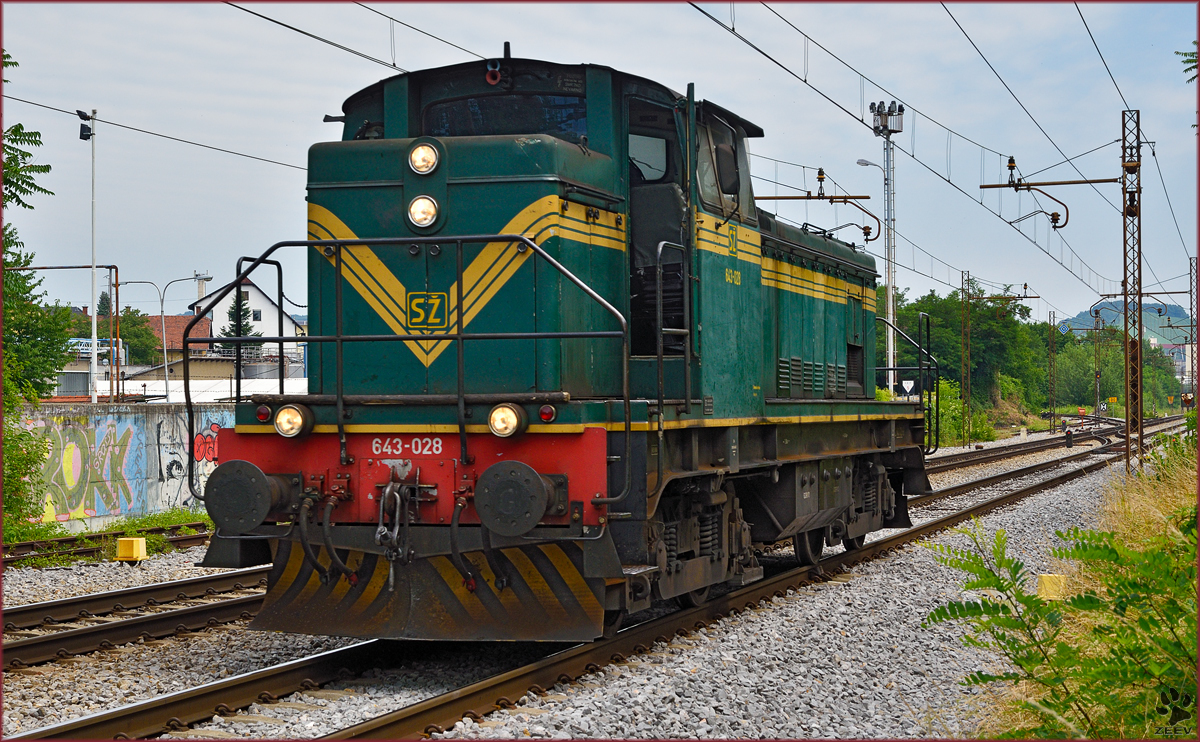 SŽ 643-028 fährt als Lokzug durch Maribor-Tabor Richtung Tezno VBF. /2.7.2015