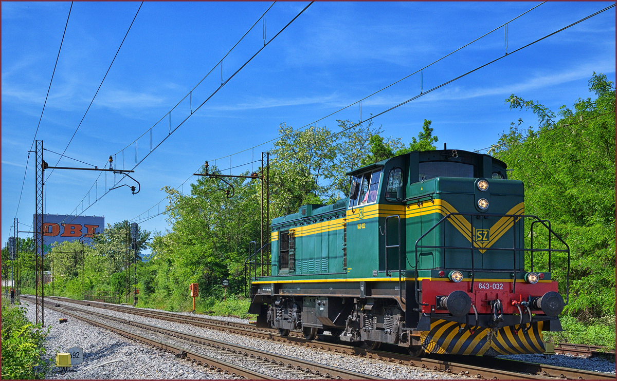 SŽ 643-032 fährt als Lokzug durch Maribor-Tabor Richtung Maribor HBF. /16.5.2017