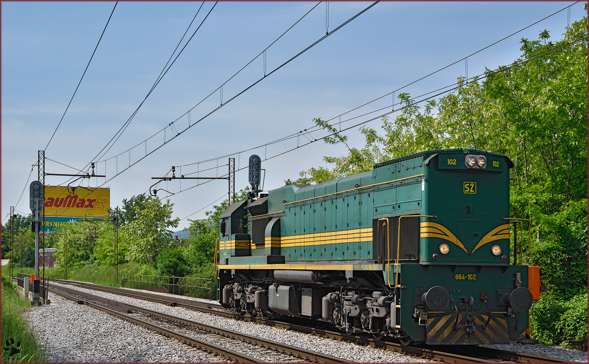 SŽ 664-102 fährt als Lokzug durch Maribor-Tabor Richtung Studenci. /13.5.2015
