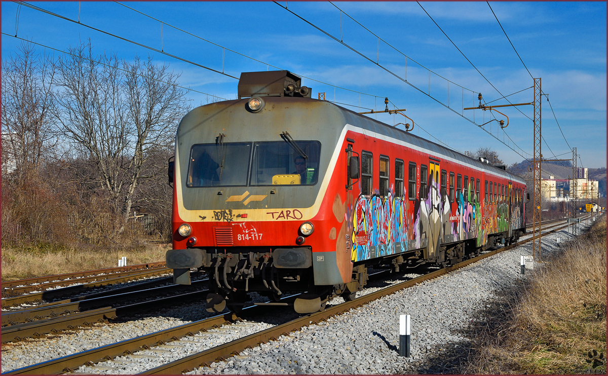 SŽ 814-117 fährt durch Maribor-Tabor Richtung Ormož. /27.1.2016