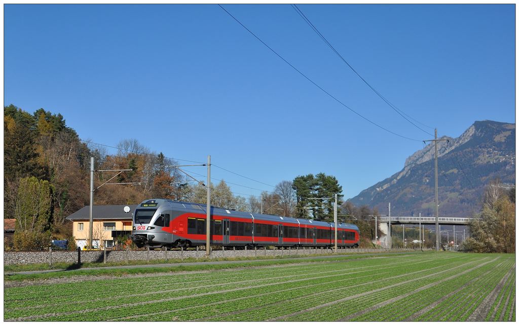 S4 23445 mit 526 043-7 zwischen Weite und Trübbach.(11.11.2015)