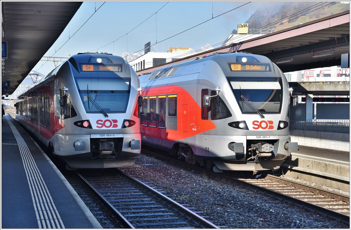 S4 526 061-7 und 063-3 in Sargans. (11.02.2017)