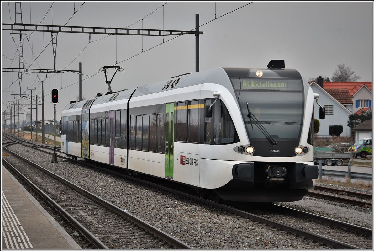 S8 nach Schaffhausen mit GTW 776-0 in Altnau. (27.02.2018)