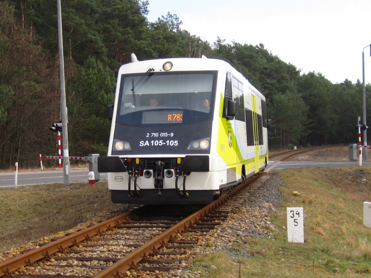 SA105-105 als R Zielona Gora - Gorzow Wielkopolski, 10.03.2015