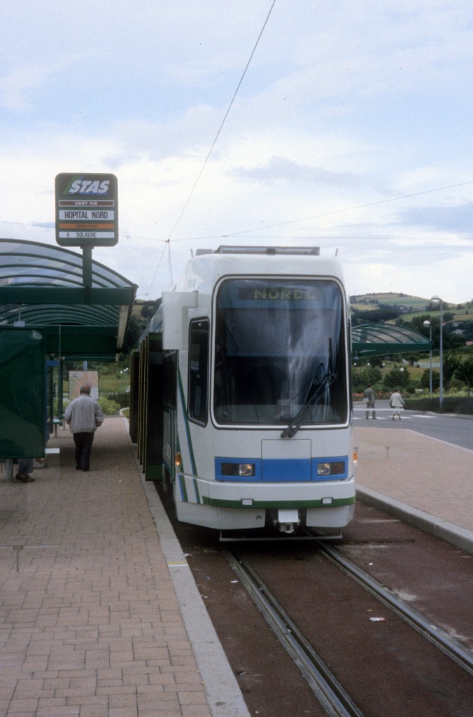 Saint-Étienne STAS SL 4 (Alstom/Vevey-TFS 908) Hôpital Nord im Juli 1992.