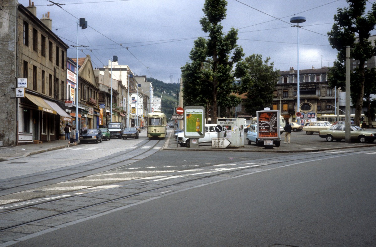 Saint-Étienne STAS SL 4 (PCC-Tw) Place Bellevue am 20. Juli 1981.