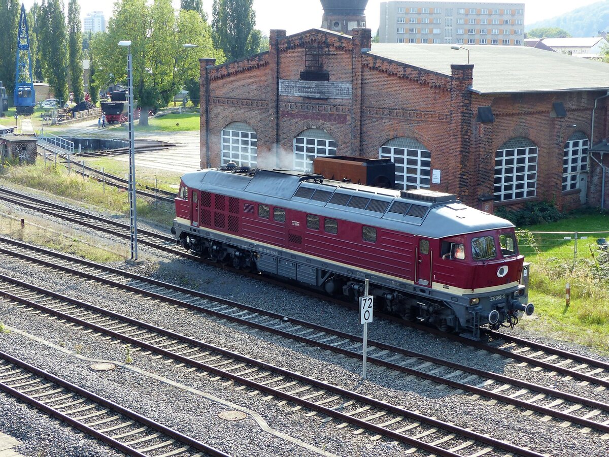 Salzland Rail Service SLRS, Ludmilla, 232 088-5 ( 9280 1232 088-5 D-SLRS ) nach dem Tanken in Gera am 26.9.2021