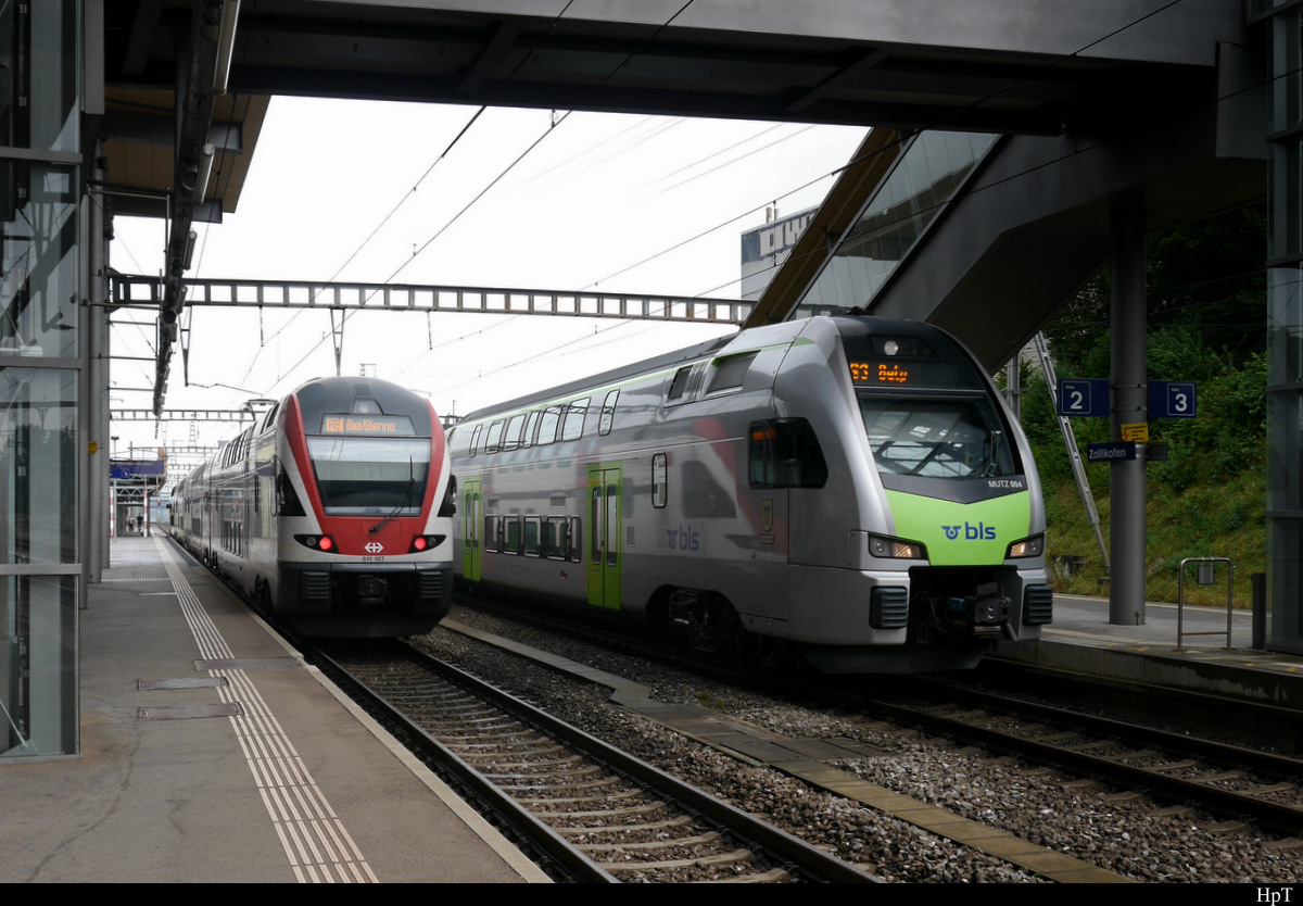 SBB / BLS - Triebzüge RABe 511 107 und RABe 515 004 im Bahnhof von Zollikofen am 06.08.2019 