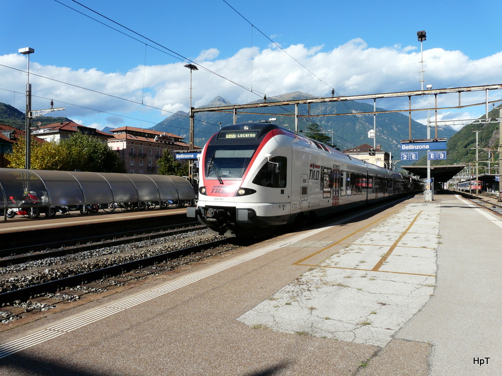 SBB / TILO - Triebzug RABe 524 001 in Bellinzona am 18.09.2013