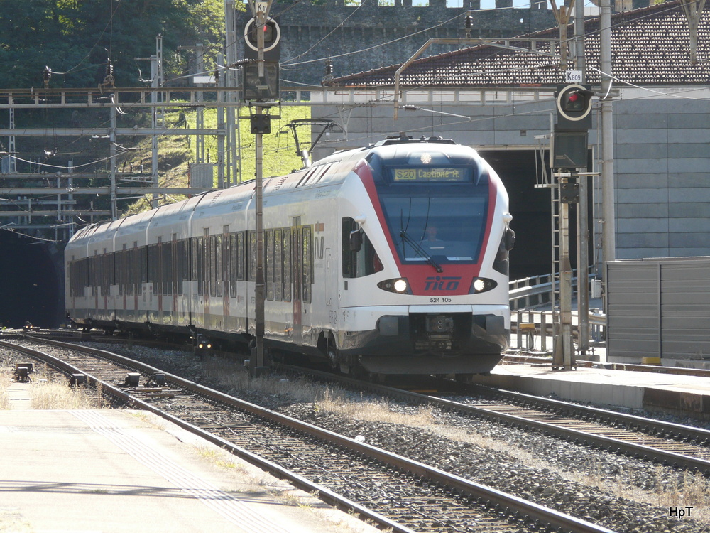 SBB / TILO - Triebzug RABe 524 105 in Bellinzona am 18.09.2013