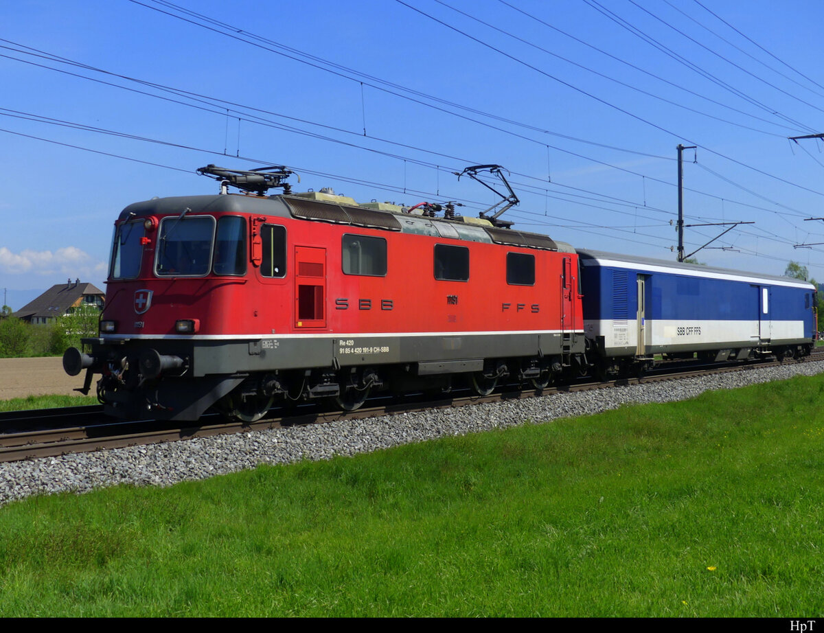 SBB - 420 191 + St 50 85 89-33 900-3 unterwegs bei Lyssach am 02.05.2022