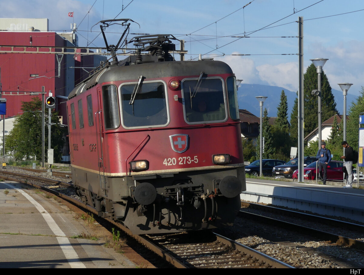 SBB - 420 273 unterwegs bei Busswil am 21.09.2021