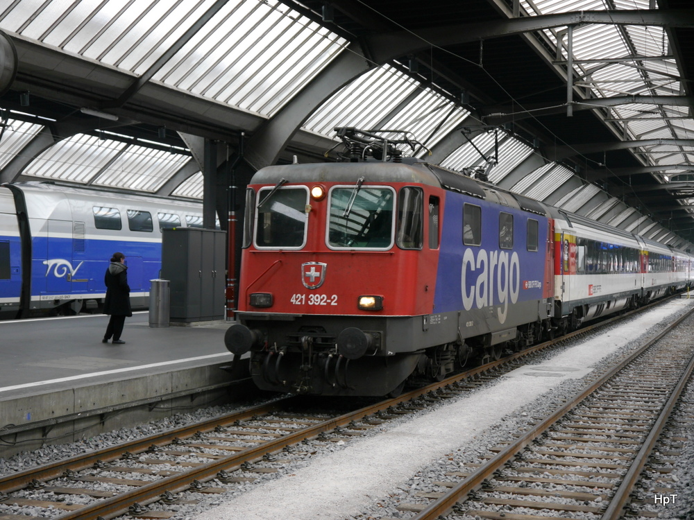 SBB - 421 392-2 bei einfahrt im HB Zürich am 05.04.2014