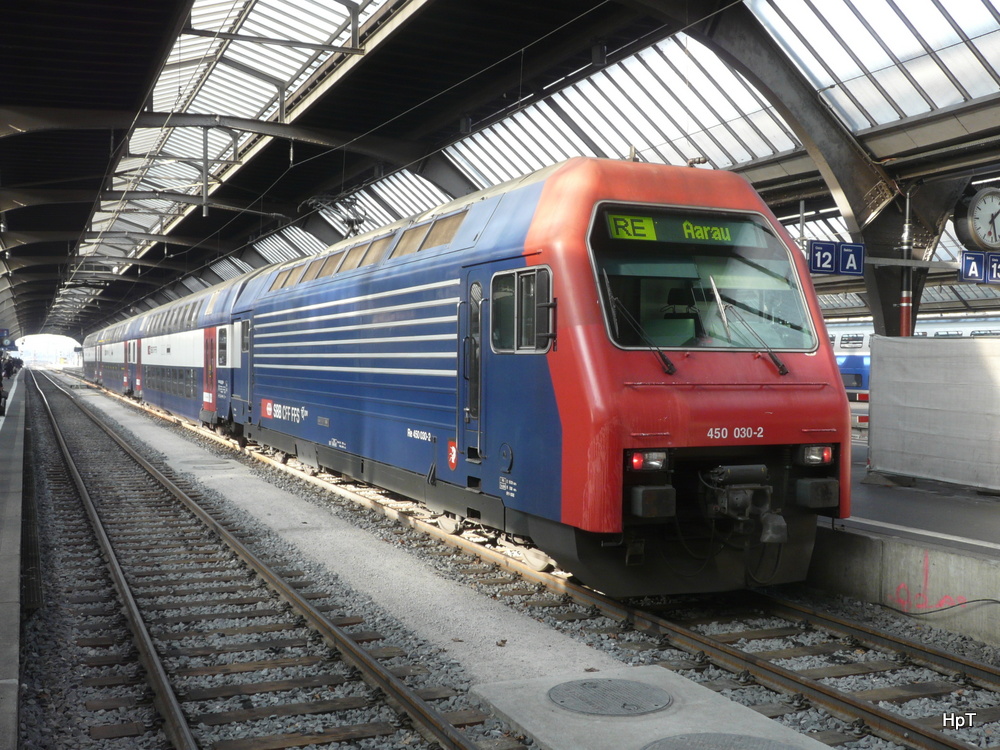 SBB - 450 030-2 im HB Zürich am 25.01.2014