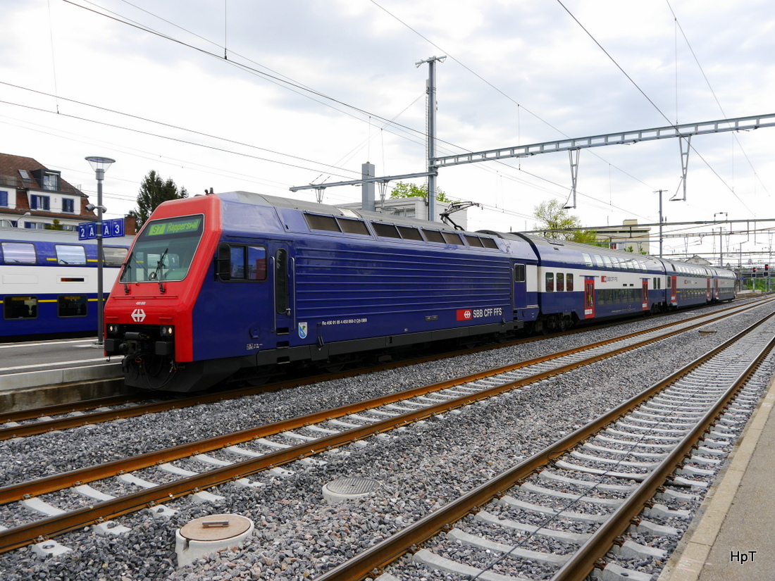 SBB - 450 068-2 unterwegs auf der  S7 in Effretikon am 05.05.2015