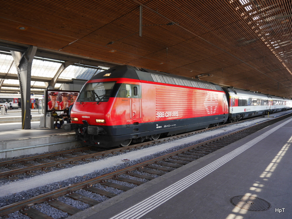SBB - 460 002-9 mit IR bei der einfahrt in den HB Zürich am 19.07.2014