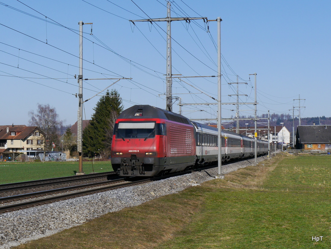 SBB - 460 013-6 mit RE nach Bern unterwegs bei Lyssach am 20.02.2015