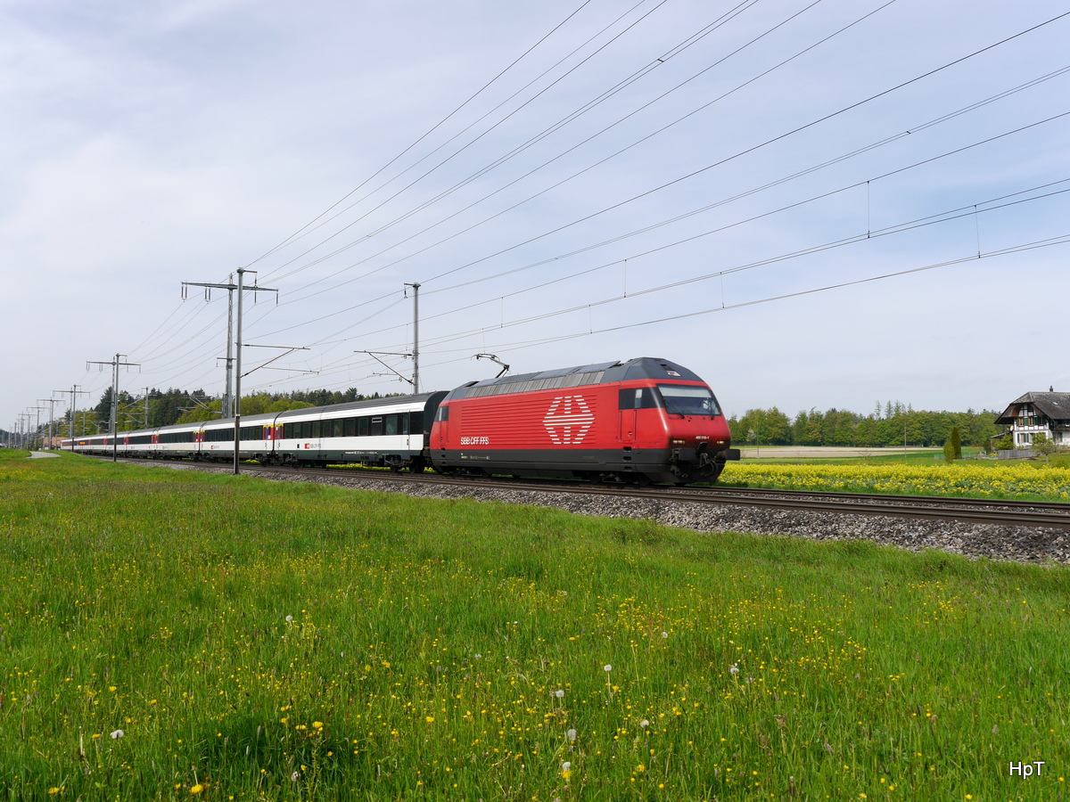 SBB - 460 015-1 mit IC unterwegs bei Lyssach am 30.04.2016