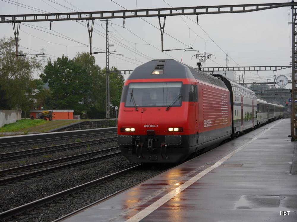 SBB - 460 055-7 mit Div. Personenwagen bei der durchfahrt in Rupperswil am 25.09.2014