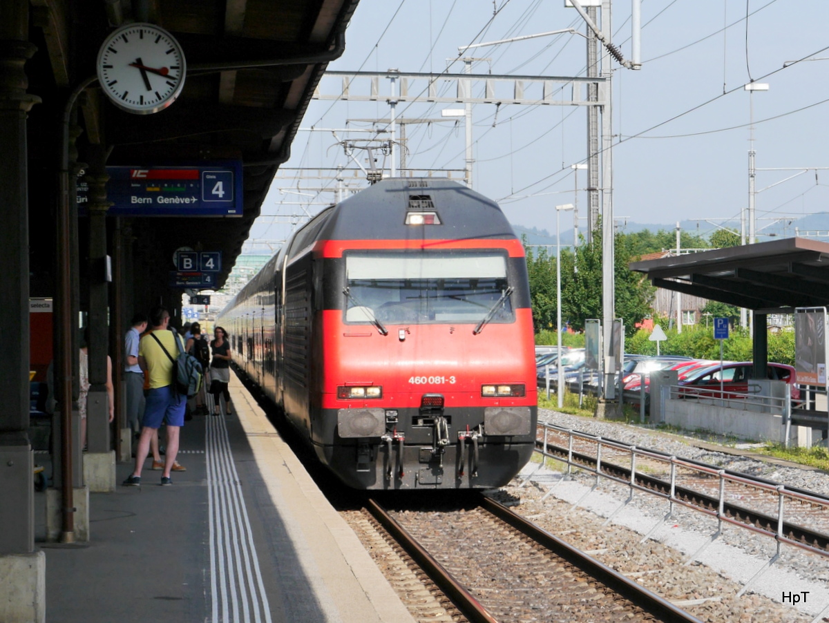 SBB - 460 081-3 mit IC bei der einfahrt im Bahnhof von Gossau am 05.07.2015