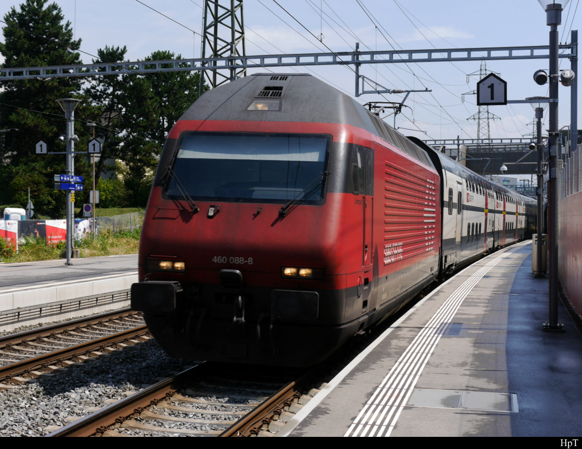 SBB - 460 088-8 mit IR bei der durchfahrt in der Haltestelle Bern Wankdorf am 06.08.2019
