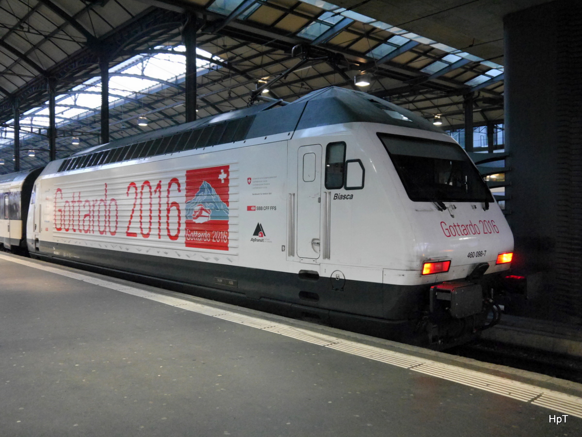 SBB - 460 098-7 im Bahnhof Luzern am 28.02.2016