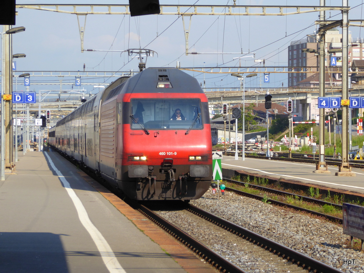 SBB - 460 101-9 mit IC unterwegs in Renens am 03.05.2016