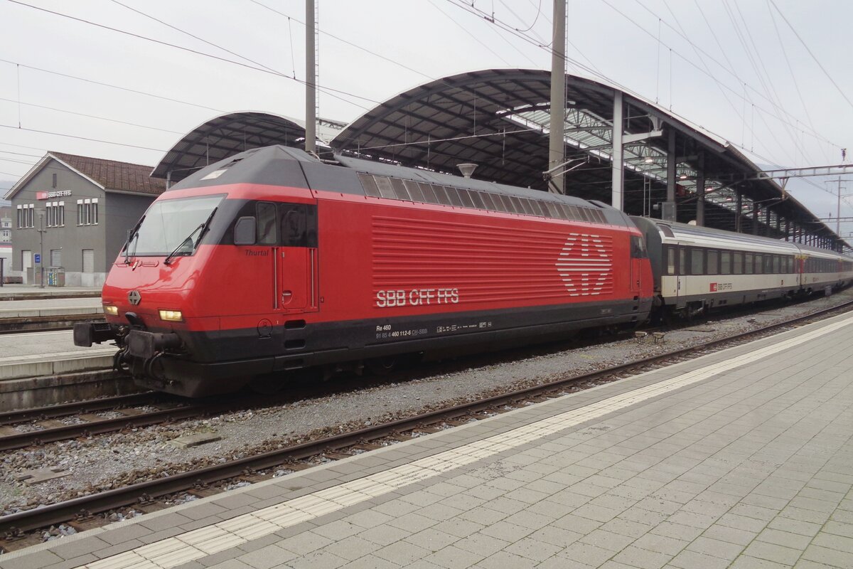 SBB 460 112 verlässt am 30 Dezember 2018 Olten.