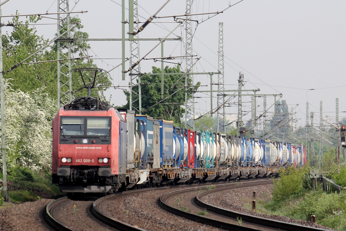 SBB 482 008--0 in Porz-Wahn 24.4.2020